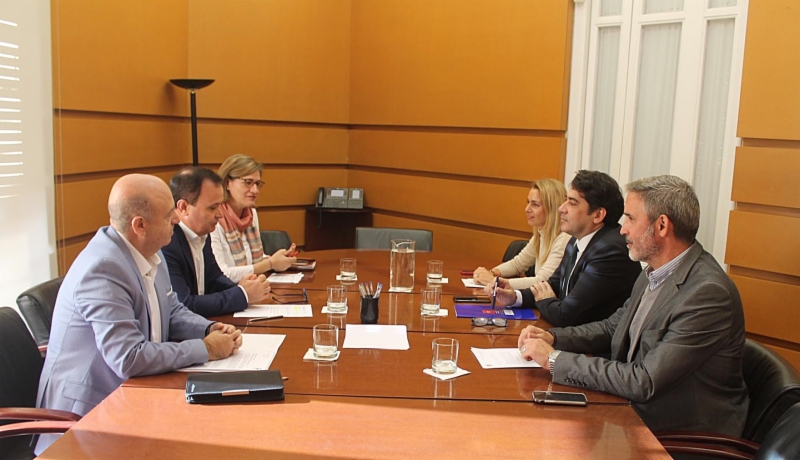 reunion-alcalde-coslada-consejero-admon-local-2